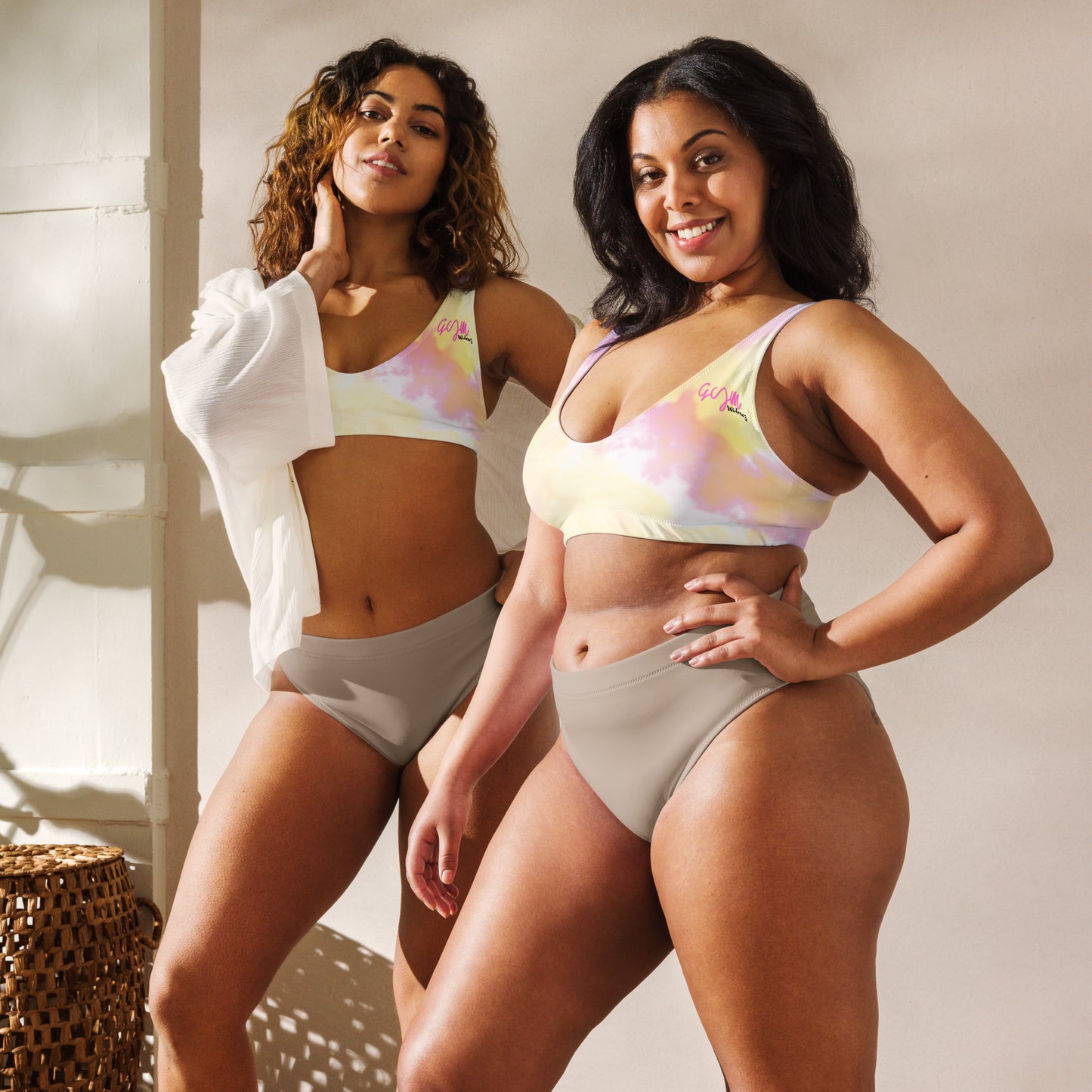 GymWidowz Recycled padded bikini top - Light Tie Dye