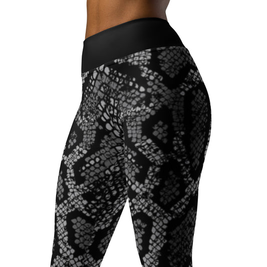 GymWidowz Yoga Leggings - Snakeskin